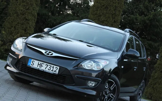hyundai i30 Hyundai I30 cena 19900 przebieg: 198000, rok produkcji 2011 z Świdwin